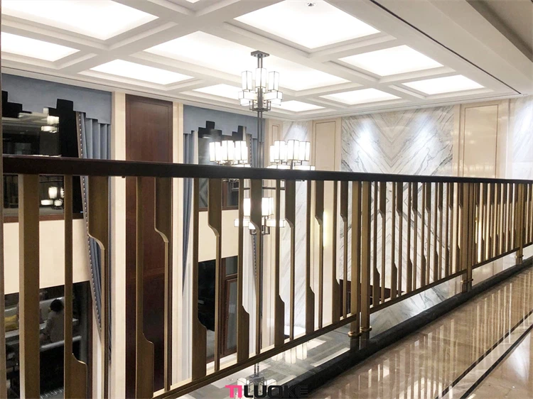 Modern Staircase Railing